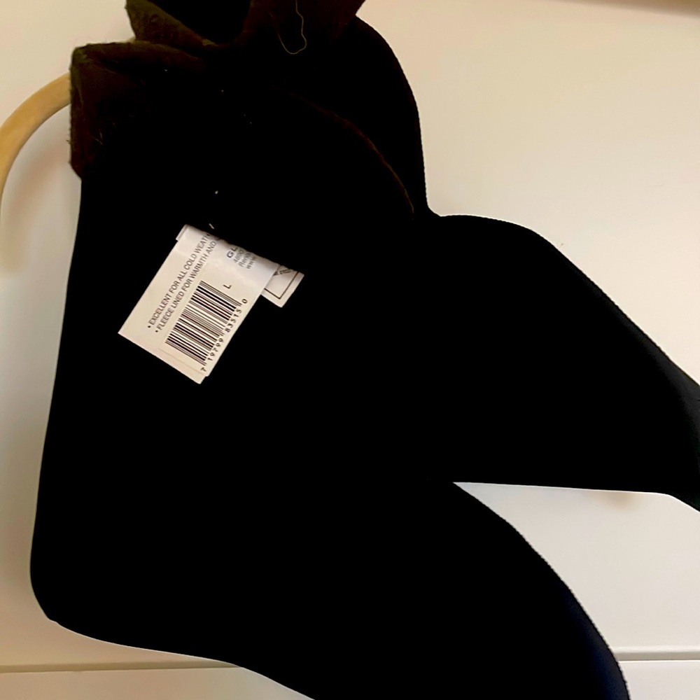 COPY - NWT fleece lined booties